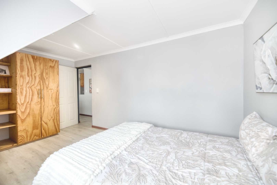 5 Bedroom Property for Sale in Fisherhaven Western Cape